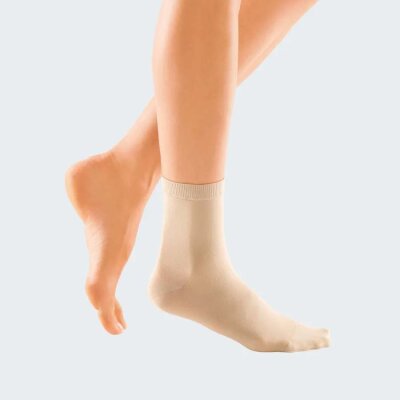 medi circaid compressive sock